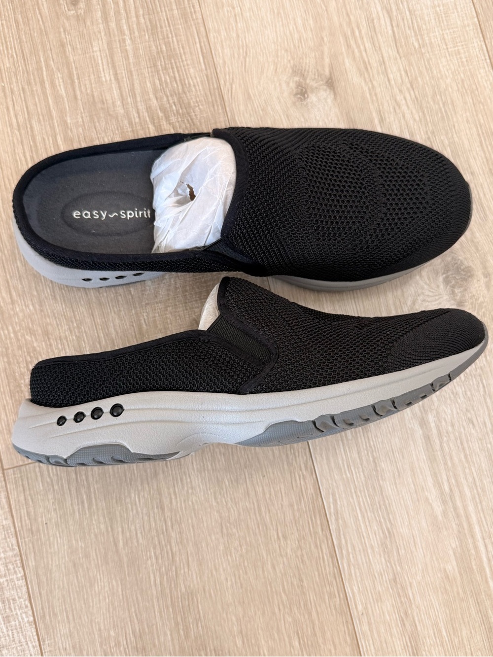 Easy Spirit Takeknit2 Mesh Slip-On Mule sneakers with Gray Sole. NWT 8.5 X-wide